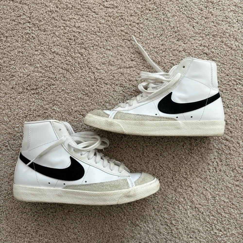 Nike Blazer Mid ‘77